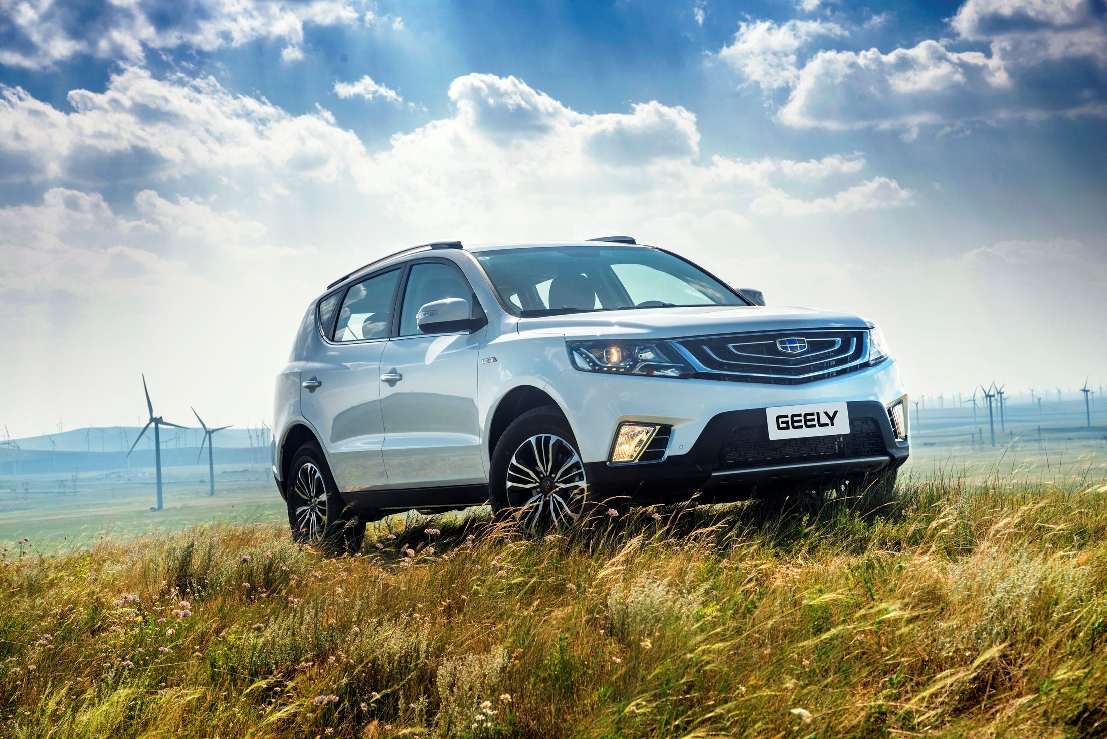 Geely представит шесть автомобилей на ММАС-2018