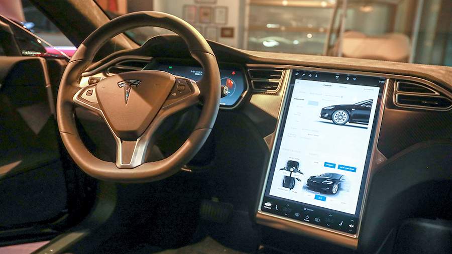 В России начались продажи электромобилей Tesla