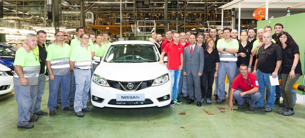 Nissan запустил в производство новый хэтчбек