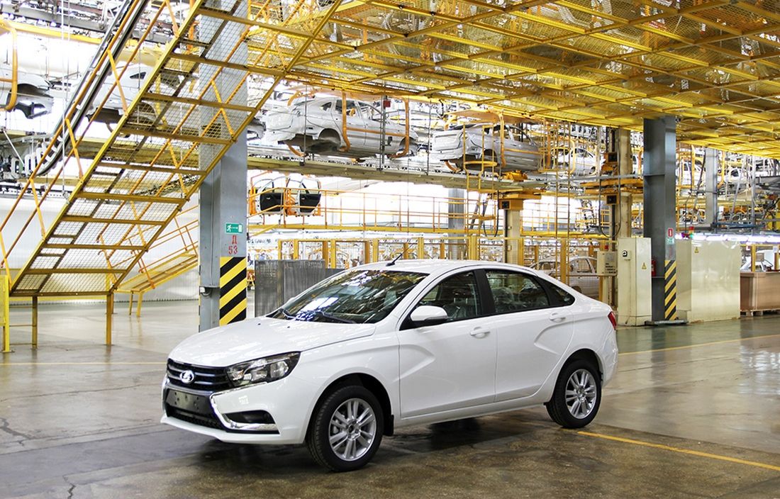 LADA Vesta снова показалась на фото