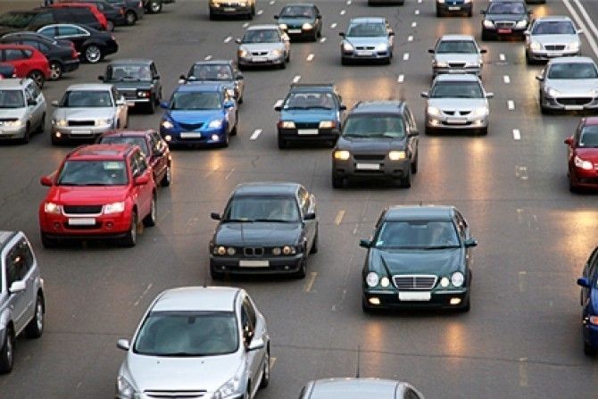 Средний возраст парка легковых автомобилей в России – 12,5 года