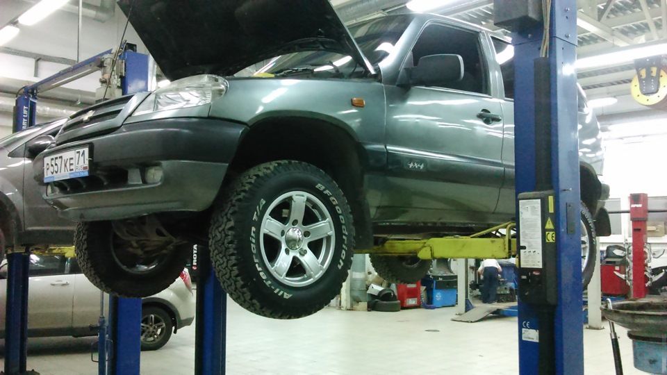 Гарантийное и ТО Chevrolet Niva приравняли к моделям LADA