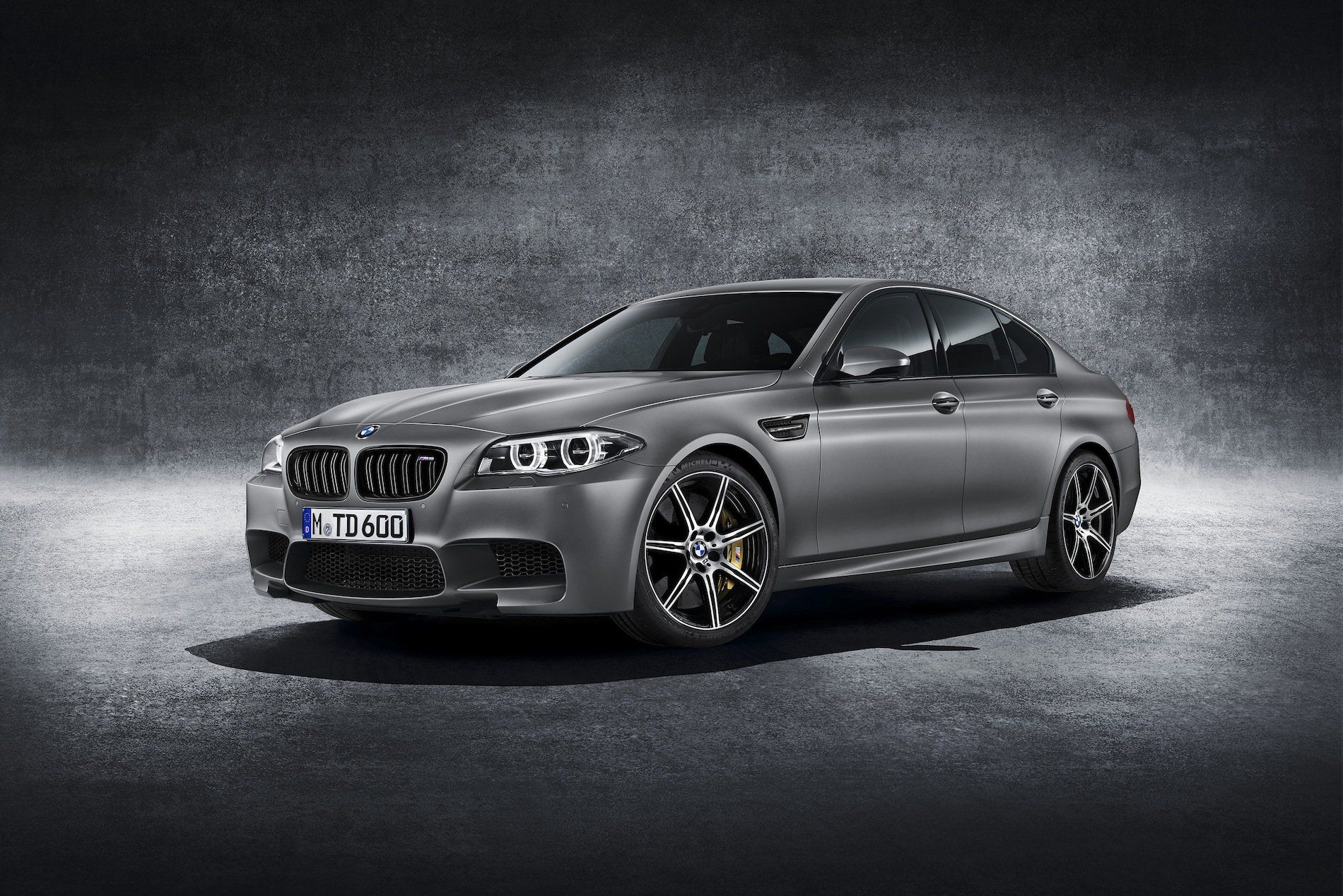 При покупке нового BMW M5 можно будет выбрать тип привода