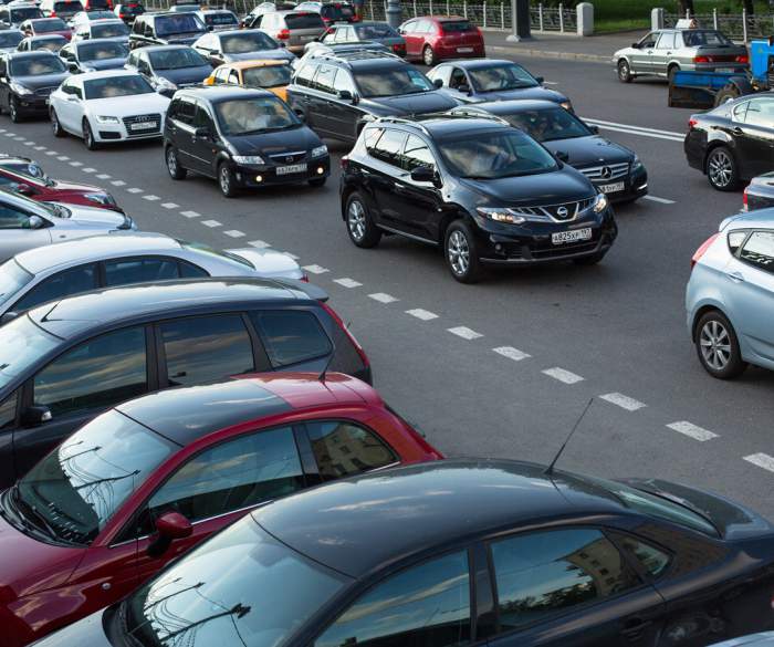 Автомобилизация РФ: сколько сейчас машин на 1000 человек? 