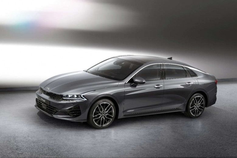 Бизнес-седан Kia K5 сертифицирован в России