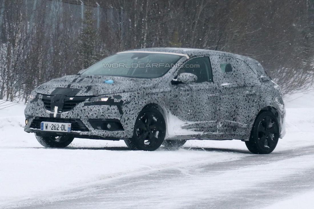 Фотошпионы впервые поймали Renault Megane нового поколения