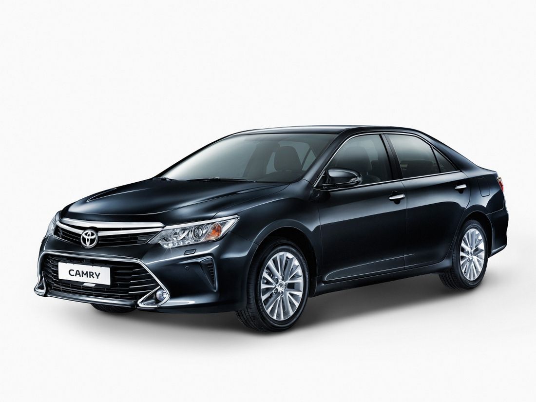 Новую Toyota Camry начали собирать в России. На очереди – RAV4
