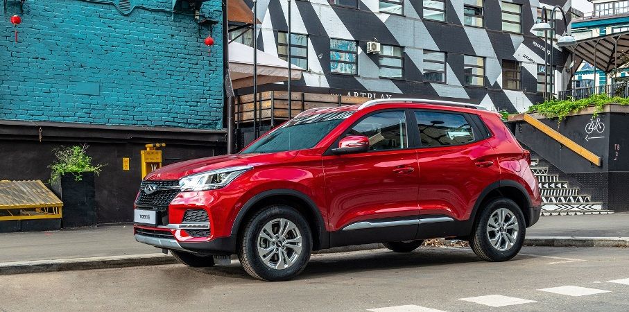 Объявлен старт продаж кроссовера TIGGO 4 в новых комплектациях  