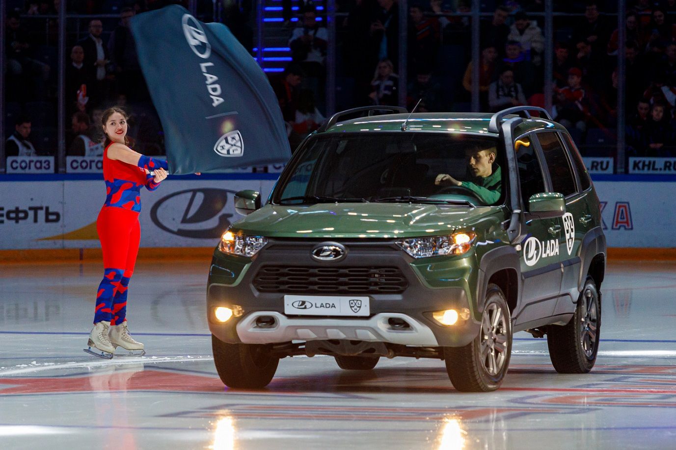 LADA объявляет о старте продаж LADA NIVA Travel KHL 