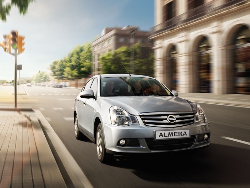 Nissan повышает цены на свои автомобили в России