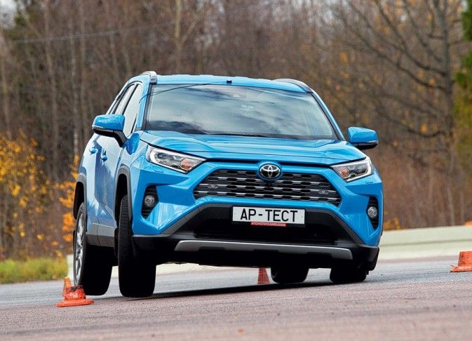 Новый Toyota RAV4 "лосиный тест" наконец прошел 
