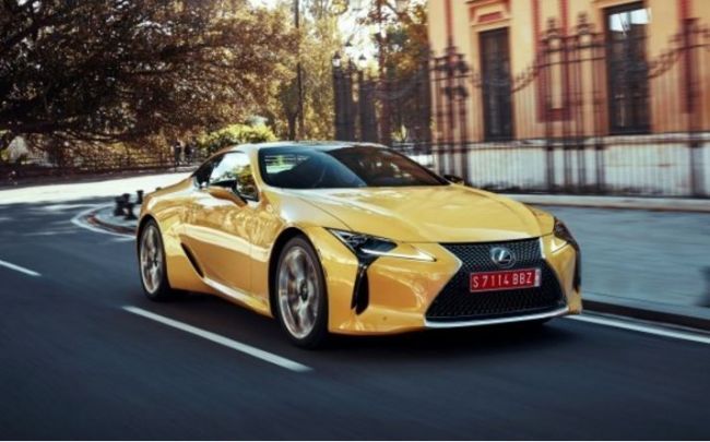 Состоятельным россиянам стал доступен Lexus купе LC 500