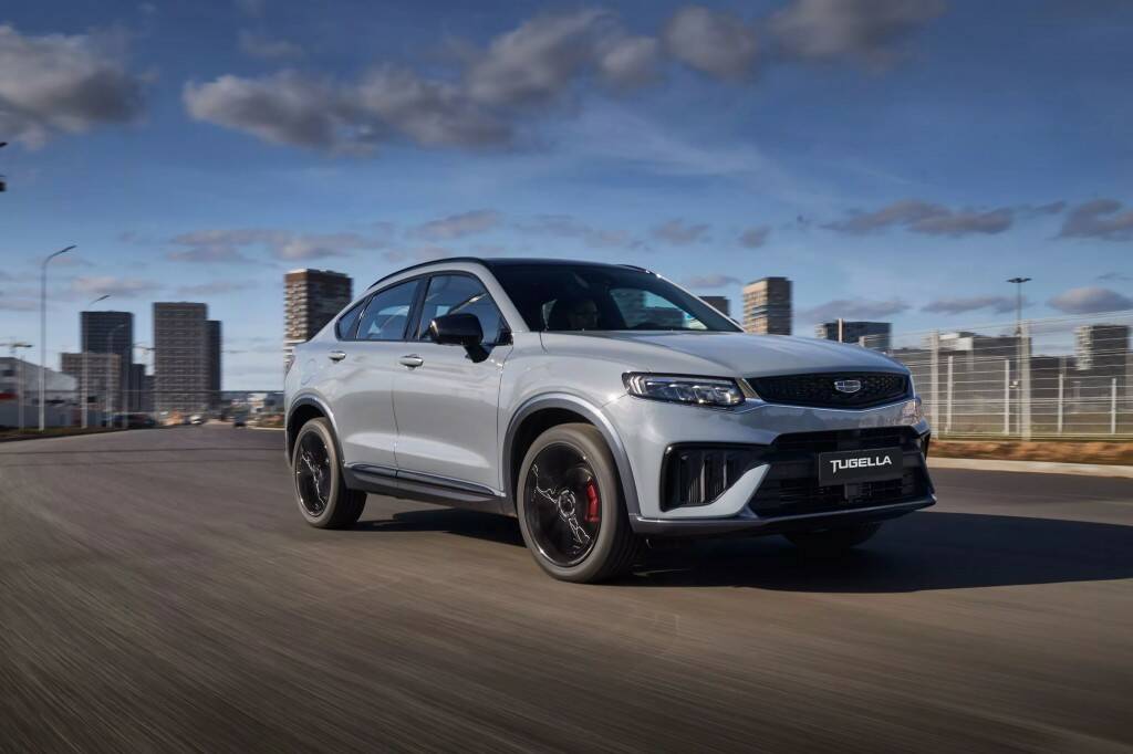 Объявлены цены на обновленный Geely Tugella для России 