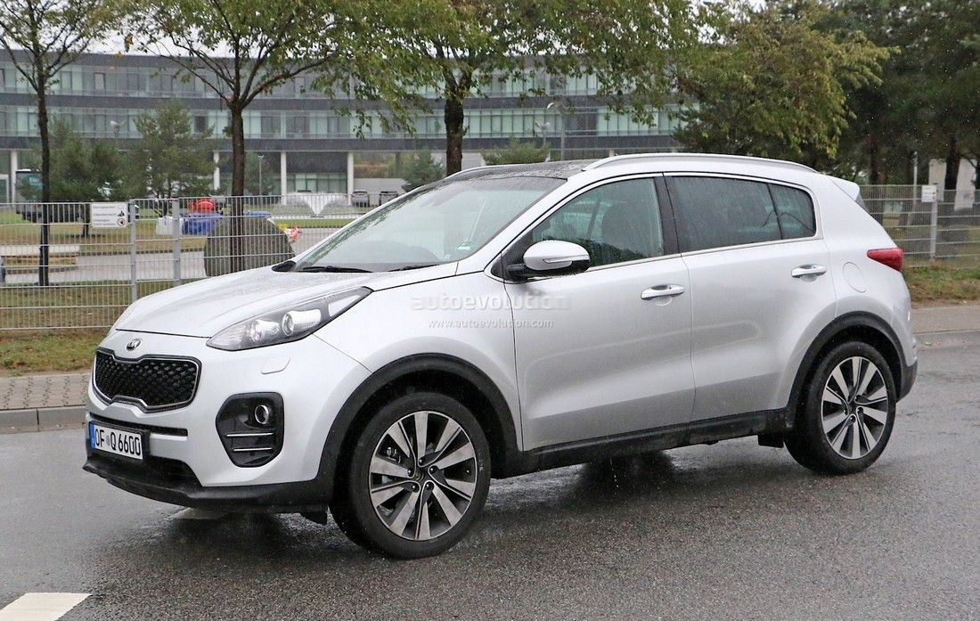 Со всех сторон: свежие фото нового KIA Sportage 