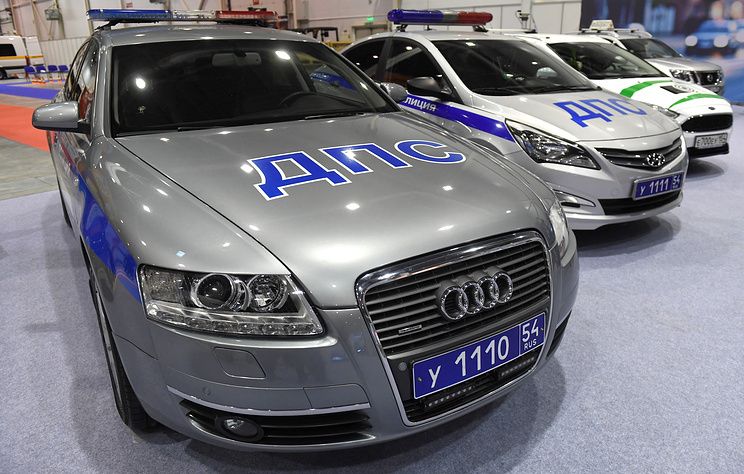 Автомобили полиции и Росгвардии решили красить по-новому