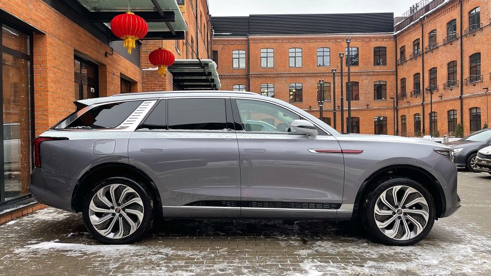 hongqi_2_1000.jpg