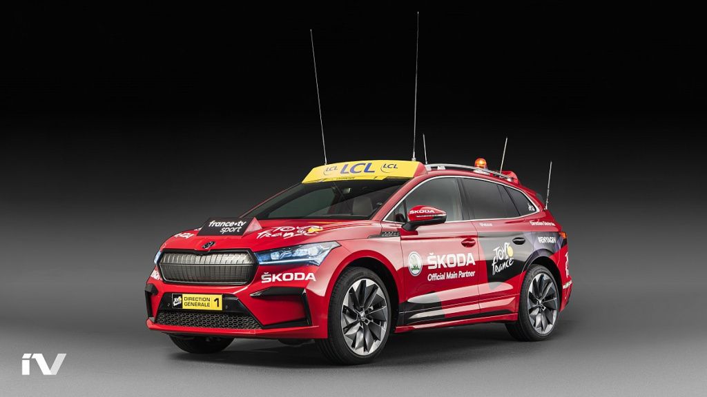 200901_skoda_enyaq_iv_as_the_lead_vehicle_in_tdf_.jpg