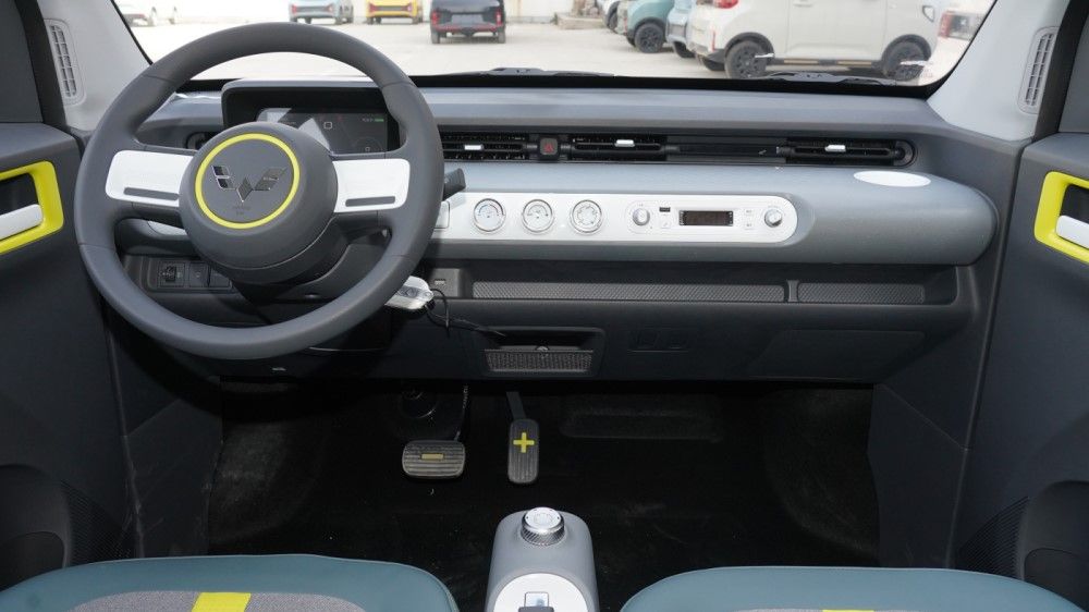 wuling_mini_ev_int_1_1000.jpg wuling_mini_ev_int_1_1000.jpg