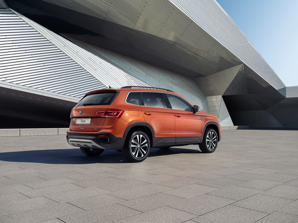 Volkswagen_Taos_(2).jpg