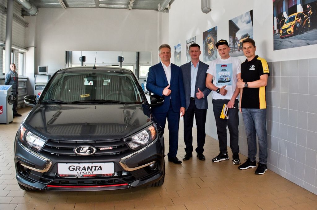 LADA Sport_3.jpg