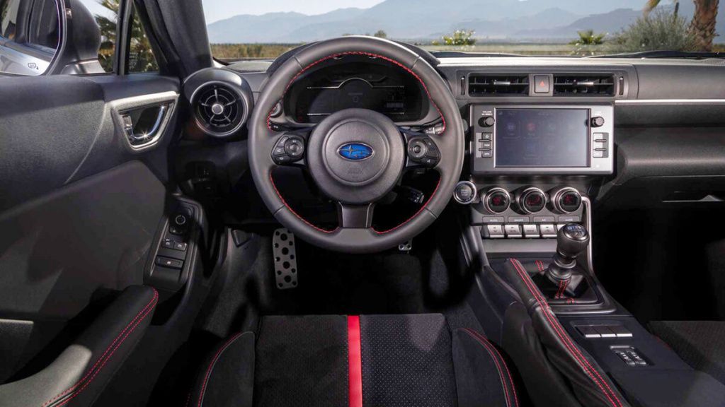 interer-subaru-brz2-1200x675.jpg