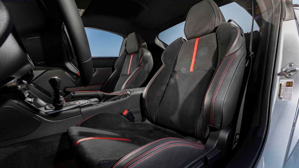 interer-subaru-brz1-1200x675.jpg