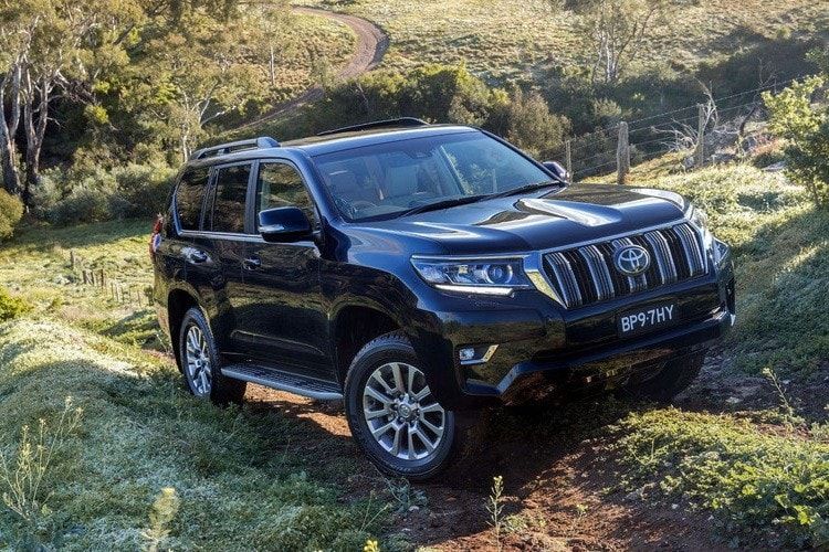 Toyota не будет выпускать Land Cruiser Prado в России